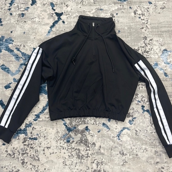 BRAND NEW Garage half zip cropped black jacket - Picture 1 of 1